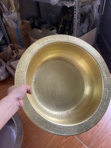 Chậu đồng đk 44cm gò tay thủ công cao 13cm nặng khoảng 2kg để ngâm chân Spa lau bàn thờ