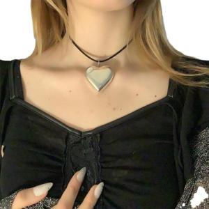 Punk Big Heart Star Pendant Necklace Women Fashion Statement Black Rope Chain Grunge Gift Y2K Steampunk-Clavicle