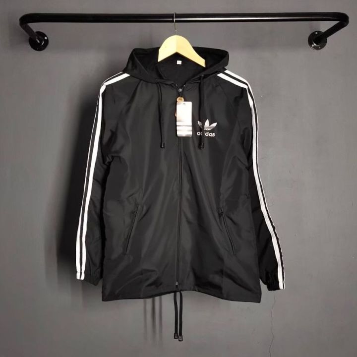 Foto jaket outlet parasut adidas