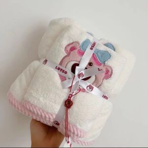 2Pcs/Set Strawberry Bath Towel Childrens Cartoon Embroidery Summer Small Cover Soft Absorbent Quick-drying Beach Towel