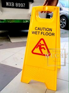 WUCHT PP Caution Signage CLEANING in PROGRESS+Caution WET FLOOR with 2 Languages Malay & English - H615mm X W290mm