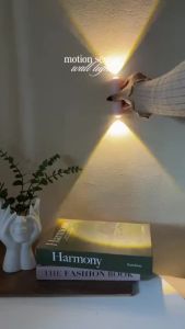 Rechargeable Motion Sensor Wall Light Up Down LED Night Lamp for Staircase Hallway Cabinet Wardrobe Indoor Use