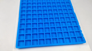 100 Grids Small Square Ice Tray Grade Silicone Ice Maker Mold Reusable Ice Maker for Cocktails Whiskeys Soups