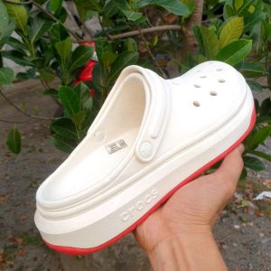 Crocs Band Full Force Clog รองเท้าหัวโต 4 ชิ้น มูลค่า 100 บาท