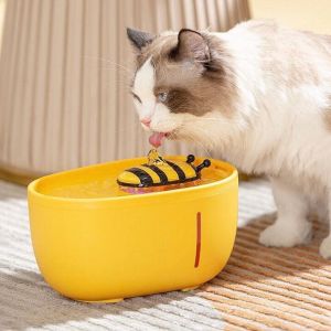 Máy Lọc Nước - Phun Nước Uống Cho Chó Mèo 2L - Hình Ong Vàng Honey Bee - [Nông Trại Thú Cưng]