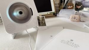 5-in-1 เครื่องเล่น CD เพื่อเครื่องเล่นซีดีพกพา เครื่องเล่นติดผนัง USB และเครื่องเล่น MP3 พื้นฐาน 3