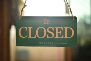 ป้ายหน้าร้าน เปิดปิด เขียวเข้มอักษรทอง แก้ไขข้อความได้