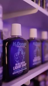 Xà phòng xăm hình H2Ocean kháng khuẩn - Sữa rửa tạo bọt chăm sóc sau xăm cho hình xăm và khuyên mới không mùi không hương liệu có chứa nha đam dạng chai nhỏ gọn dành cho da nhạy cảm - 1.7 oz