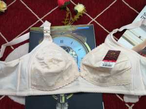 BRA / BH TANPA KAWAT 05 IBU MENYUSUI IMPORT