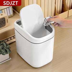 [COD] SDJZT ถังขยะพลาสติกขนาดเล็กถังขยะขนาดเล็กพร้อมฝาปิดแบบเขย่าสำหรับใช้ในบ้านสำนักงานถังขยะทำความสะอาดในครัวเรือน