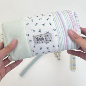 BETTERFORM Kết hợp họa tiết hoa và kẻ sọc Hộp đựng bút chì Tranh ghép vải Dung lượng lớn Túi đựng bút Phong cách Hàn Quốc Túi đựng văn phòng phẩm Quà tặng