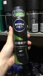 Xịt ngăn mùi xịt khử mùi Nivea men deep xanh lá 150ml