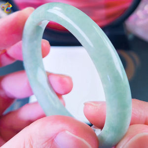 Premium Grade Green Jadeite A-Grade Gui Fei Bangle