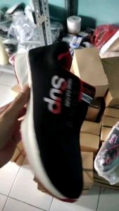 SEPATU PRIA OLAHRAGA SENAM LARI SHOES SNEAKERS JOGGING RUNNING COWOK KEREN MURAH