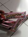 Olaris  snack Twin Stick strobery vanila 1 renceng. 