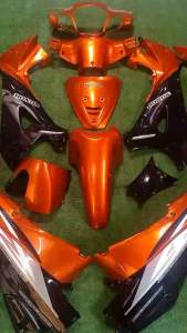 ชุดสี เวฟ125Sหัวเถิก กุญแจกลมสีส้มแก้วตัดดำ(13ชิ้น)แถมน๊อตทอง