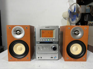 Bán Dàn Nghe Nhạc Bãi Nhật Sony CMT-M35WM mới cáo hát cực hay 26 sài điện 110v