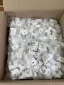 (ยกลัง600ตัว) ก้ามปูขาว ขนาด 3/8 นิ้ว BUN  ก้ามปูจับท่อไฟ จับท่อร้อยสายไฟ ก้ามปูยึดท่อพีวีซี  ข้อต่อพีวีซี PVCออกใบกำกับภาษีได้