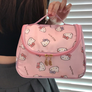 OWTWO แบบพกพาได้ กระเป๋าเครื่องสำอางแต่งหน้า จุได้มาก Sanrio Hello Kitty กระเป๋าเครื่องอาบน้ำสำหรับเดินทาง น่ารักน่ารักๆ กระเป๋าเก็บเครื่องสำอาง สำหรับผู้หญิง