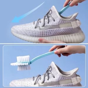 Bàn chà vệ sinh giày dép 2 đầu thông minh có móc treo