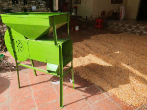 Máy quạt đậu làm sạch bụi bẩn giá rẻ