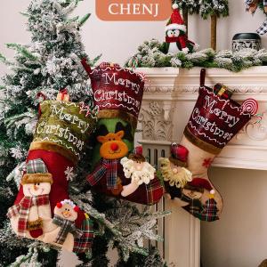 [COD] CHENJ ถุงเท้าคริสต์มาสขนาดใหญ่แบบคลาสสิกลายซานต้ามนุษย์หิมะกวางเรนเดียร์ตัวละครคริสต์มาสสำหรับวันหยุดของครอบครัวของตกแต่งงานปาร์ตี้คริสต์มาส