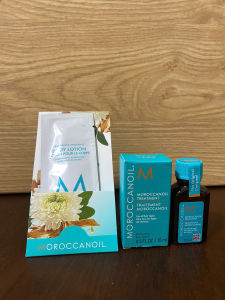 Dầu gội Xả Phục Hồi dưỡng ẩm và suôn mượt Moroccanoil 250ml
