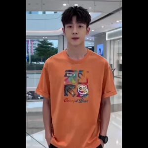 New color letter bear pattern T-shirt mens and womens design loose fit short sleeve style .C