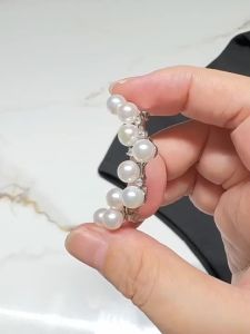 Pearl Crescent Brooch Crystal Rhinestone Clothing Pin Elegant Fashion Jewelry