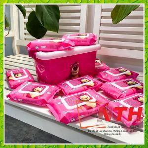 Thùng 10 gói Khăn Giấy Ướt Gấu Dâu tặng kèm thùng nhựa- Khăn ướt gấu dâu siêu xinh