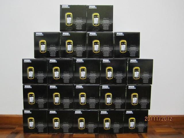 M%C3%A1y%20%C4%91o%20di%E1%BB%87n%20t%C3%ADch%20%C4%91%E1%BA%A5t%20c%E1%BA%A7m%20tay,%20m%C3%A1y%20%C4%91%E1%BB%8Bnh%20V%E1%BB%8B%20eTREX10%20-%20Image%204