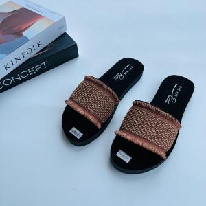 Sandal Selop Teplek/Sandal Wanita Terbaru/Sandal Selop Kekinian Viral