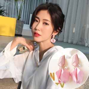 BÔNG TAI CÁNH HOA MIX NGỌC THỜI THƯỢNG - TH11