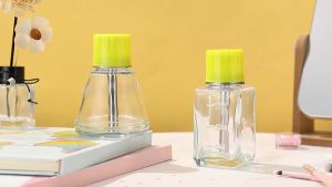6Oz / 180ml Clear Acetone Pump Dispenser with Cap Cone Glass Rubbing Dispenser Push Down Remover Pump for Makeup Remover Leak-proof Press Glass Bottle for Makeup
