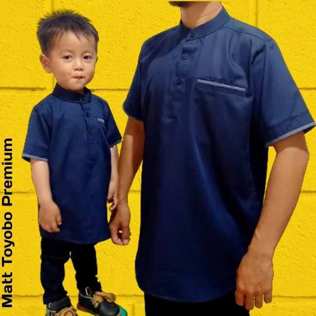 Baju%20Koko%20Kurta%20Couple%20Ayah%20dan%20Anak%20Tangan%20Pendek%20Bahan%20TOYOBO%20Premium%20Adem%20Koko%20Anak%20Koko%20Pria%20Dewasa%20M%20L%20XL%20XXL%20JUMBO%20Seragam%20Atasan%20Lebaran%20Baju%20Muslim%20Pria%20Baju%20Koko%20Kembar%20-%20Image%205