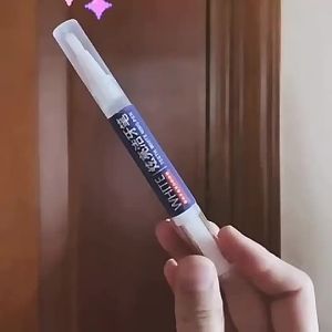 BÚT TẨY TRẮNG RĂNG NHƯ TUYẾT VÀNG ĐEN ĐẾN MẤY CŨNG TRẮNG