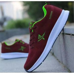 Sepatu Sneaker Pria & Wanita Keren Murah Terbaru Bisa COD Distro