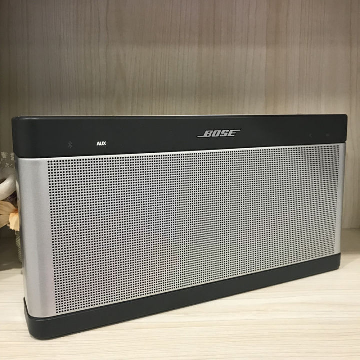BOSE Soundlink III Three generations of Bluetooth wireless