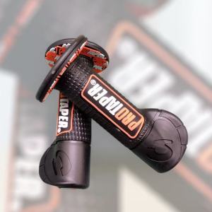 ปลอกมือยาง ปลอกแฮนด์ ปลอกมือ(อย่างดีติดมือไม่ลื่นง่าย)ใส่ได้ทุกรุ่น/1คู่ พิ่มเท่ห์แบบมีสไตล์ สำหรับรถจักรยานยนต์ 22 มม 24 มม