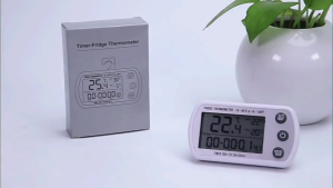 Easy To Use Fridge Temperature Monitor with Large Display Plastic Temperature Gauges for Homes cook & Storage fan