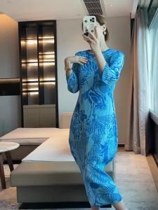 One Size 45-75kg Sanzhai Pleated Autumn Vintage Printed Round Neck Bag Buckle Long Dress Hip Dress For Women