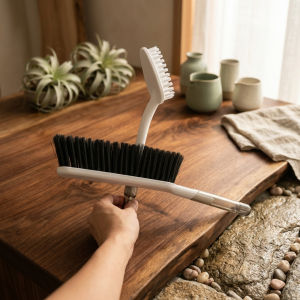 Combo 2 chổi vệ sinh đa năng – Chổi quét bụi cán dài + Bàn chải chà khe gạch bồn rửa CB2