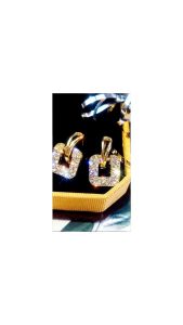 (COD) Anting wanita fashion square full diamond earrings ready stock