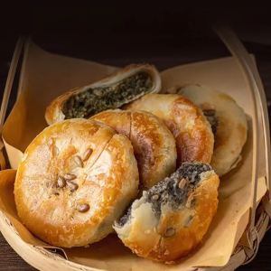 [Handmade] Sugar-free Salt And Pepper Scallion Seaweed Mooncakes