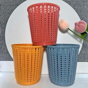 Sọt Rác Bằng Nhựa Để Bàn Đựng Vật DụngGiỏ Sọt Tiện Dụng Trong Văn Phòng/ Nhà Bếp (11.5x8.5x13.5cm)