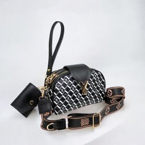 Lokal Premium - Tas Selempang Wanita Simple Polos Tiga Ruang Multifungsi / Sling bag Wanita