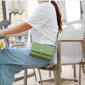 Dompet Wanita Tas Selempang & Bahu Wanita Kulit Tas Wanita Import Serbaguna Tas Hp Cewek Dompet Cewek Tali Panjang Tote Bag Wanita Kekinian Terbaru