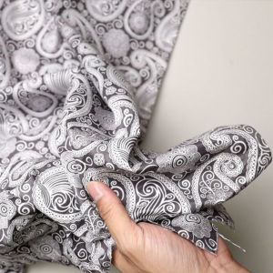 100% ลายลูกน้ำ 4 นิ้ว ของ ผ้าคอตต้อน ผ้าเมตร ผ้าหลา หน้ากว้าง 44 นิ้ว