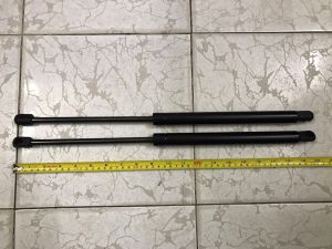 Ty chống cốp sau Audi Q3