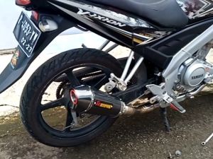 Knalpot Racing Akrapovic CBR150R: Pilihan Terbaik untuk Motor Anda